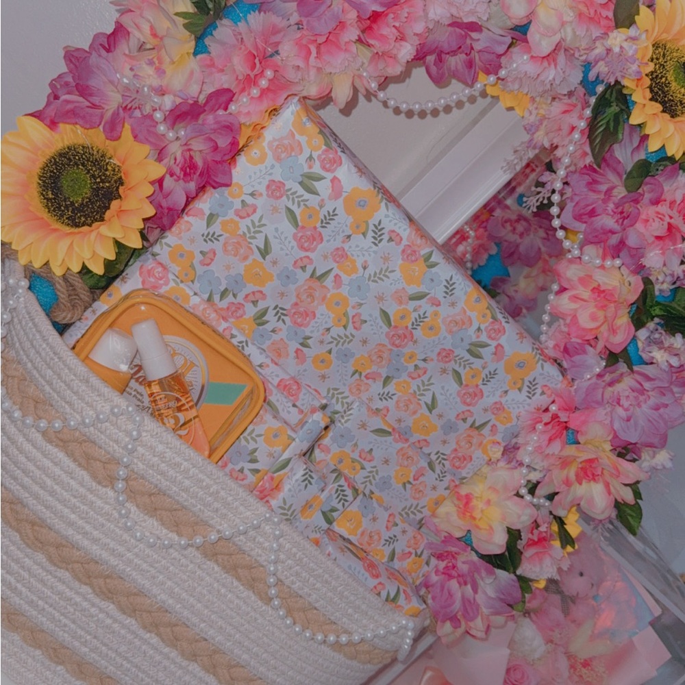 Floral Patterned Gift Box with Sunflower Decor